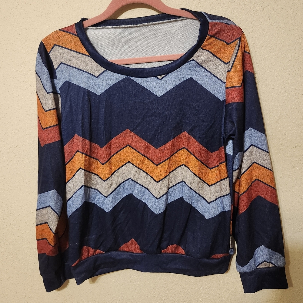 Cute Lightweight Pullover Boutique No Tags Fits Like A Small